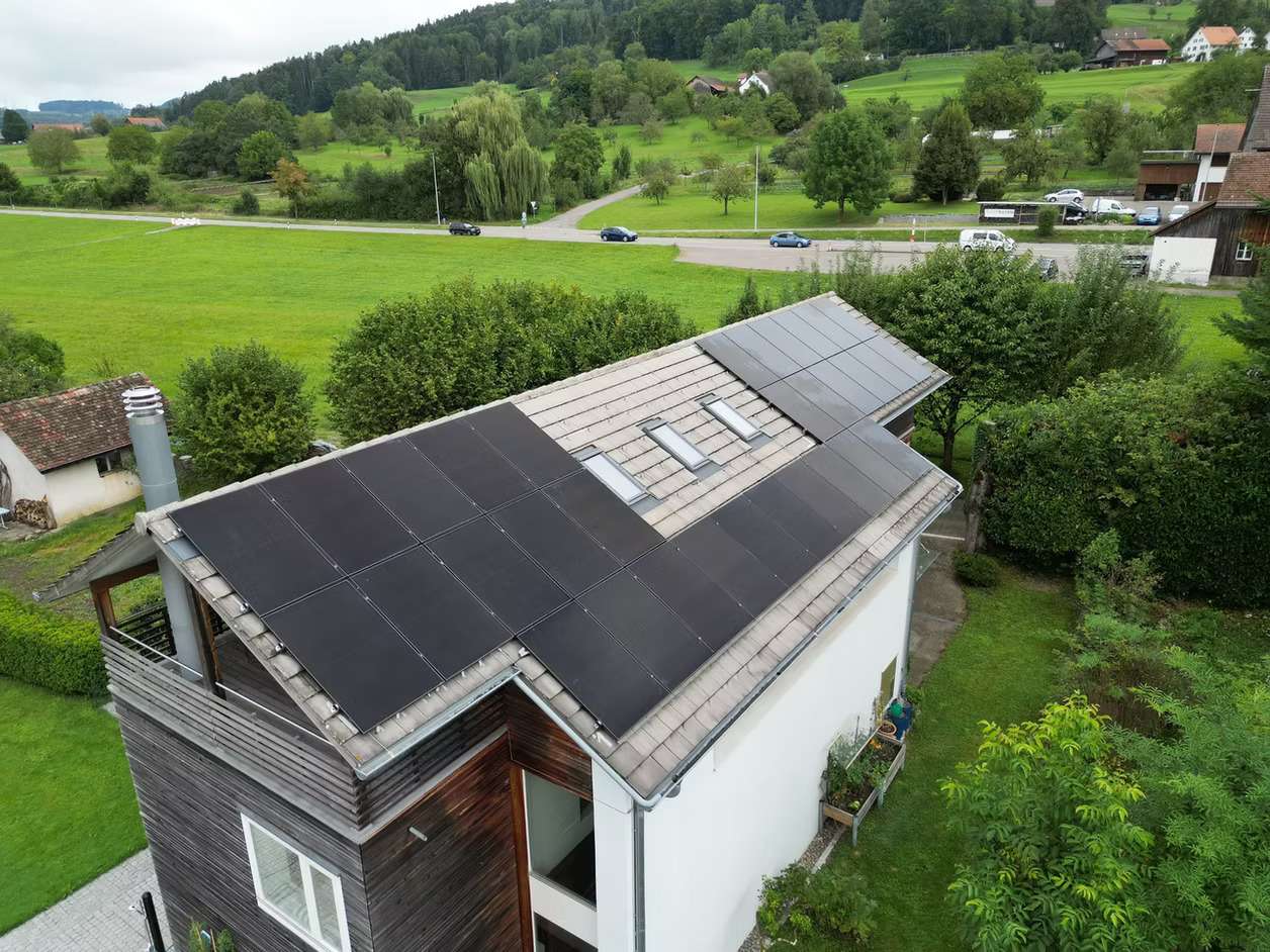 Solaranlage - 8331 Auslikon